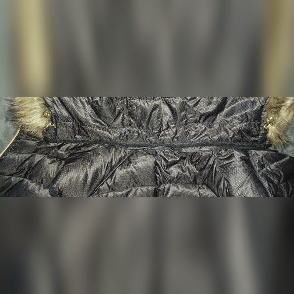 NWOT - Women's Michael Kors Down Filled Vest With Detachable Faux Fur Hood - XL - Picture 10 of 15